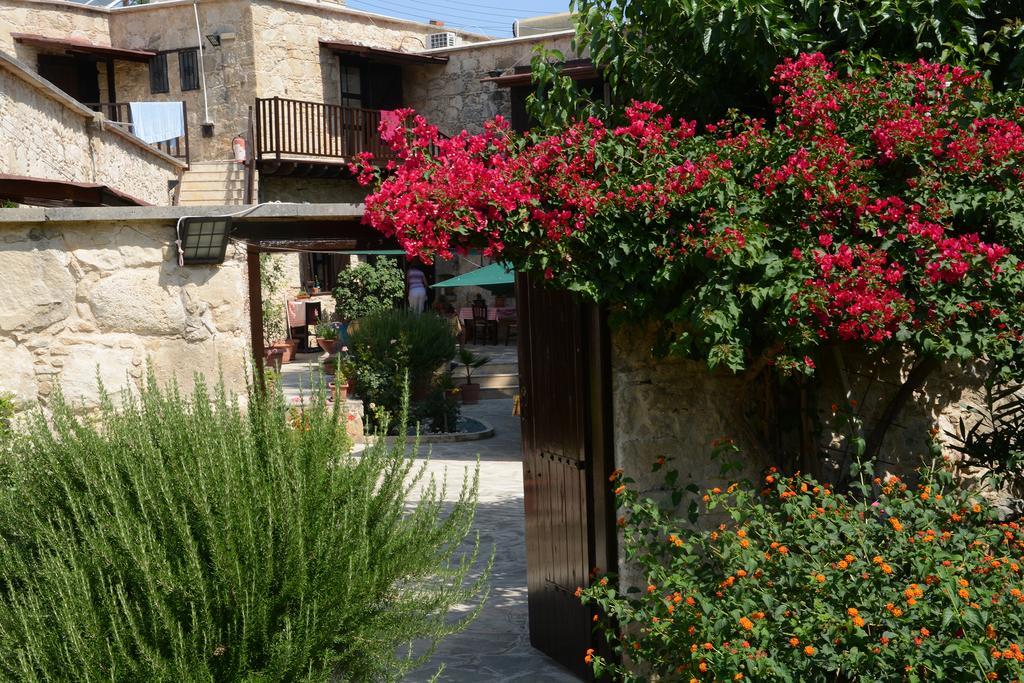 Amarakos Guesthouse Λειτουργεί Υπό Νέα Διεύθυνση Kato Akourdalia Exterior photo